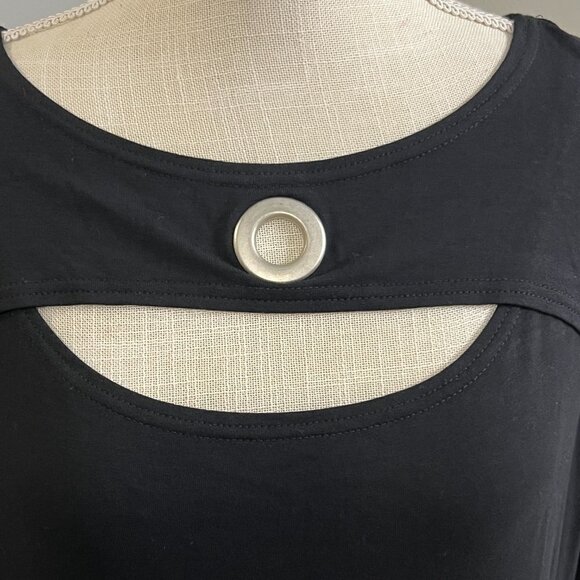 Max & Rina Long Sleeve Black Scoop Neckline Dress. Size Medium - Picture 3 of 5